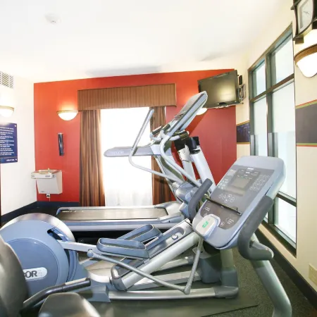Hampton Inn & Suites Chesapeake-Square Mall