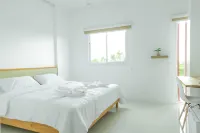 S1 Trang Hotel فنادق في ترانج