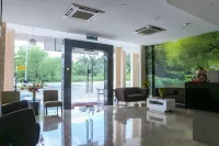 LS Hotel Hotels in Plentong