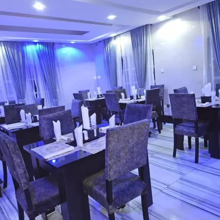 Quince Garden Hotel