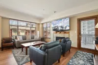 Pool, Two Balconies, Walk to Golf, Free Concerts Outside, Beautiful Home for the Summer C216 - 2-Star