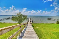 Waterfront Gloucester Cottage w/ Private Boat Dock