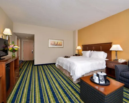 ハンプトン イン ソールズベリー ソールズベリーのホテル