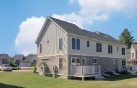 3-bed condo in the Heart of North Conway sleeps 8 Mins from Cranmore & Storyland