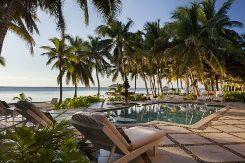 Luxury 250' long Beachfront-Pool,Horse Fountain, Snorkeling, Volleyball & Chef!