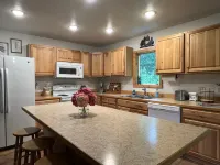 Spacious 3‑ Apartment in Seward - Harbor & Glacier Access Các khách sạn ở Thung lũng Bear