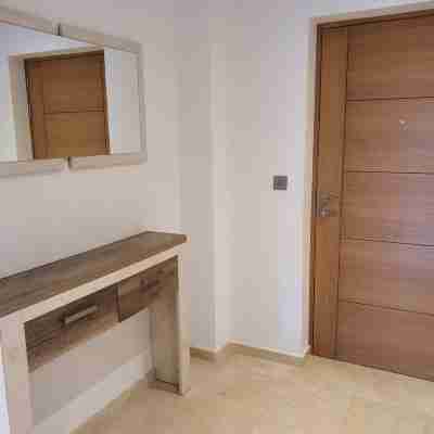 One bedroom Ocean Village Apt Rooms