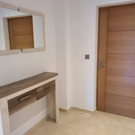 One bedroom Ocean Village Apt