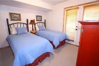 L@@K! Cozy Respite with Spectacular Mountain and Lake Views! Ski Utah
