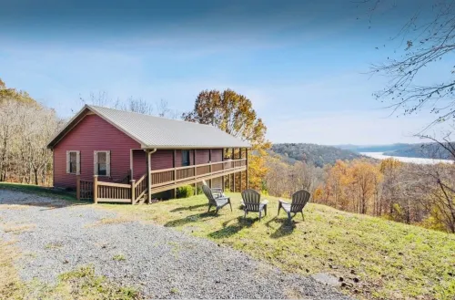 Hilltop Cabin with River View!