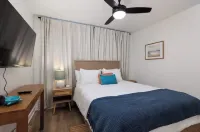 The Nest in OS-Steps to Downtown, Minutes to the Beach + Golf Cart Available