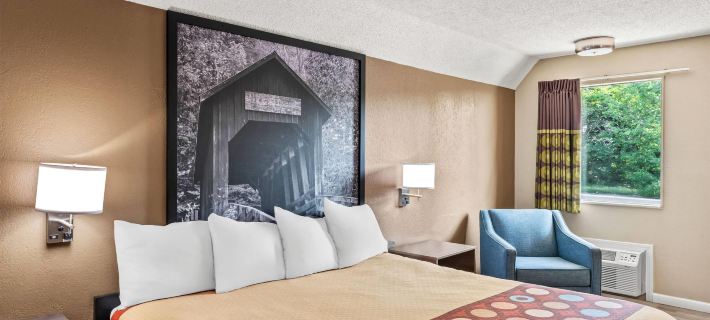 Super 8 by Wyndham Brownsburg Hotels in Hendricks County