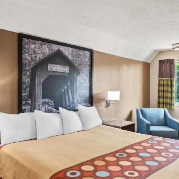 Super 8 by Wyndham Brownsburg