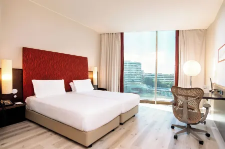 Hi Hotel Bari Отели рядом с достопримечательностью «Университет Бари»