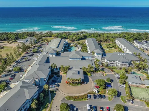 The Pool Resort Kingscliff - Private Apartments by Holiday Management Company Hotels in Pottsville