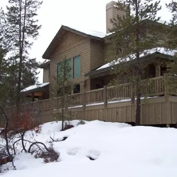 Premier Luxury Home with 7 Br/8 BA, Hot Tub, Game Room, Sharc Passes, A/C