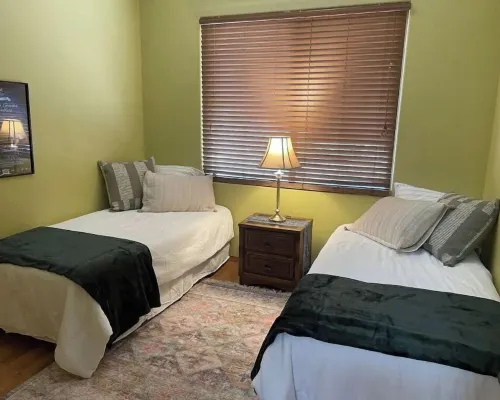 Light-filled New Mexican Villa with Mountain Views Hotels in Rio Rancho