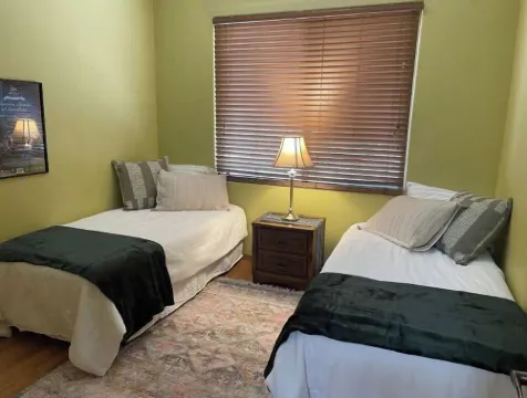 Light-filled New Mexican Villa with Mountain Views