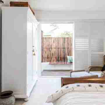 Exclusive use boutique luxury holiday residence with outdoor bath Rooms