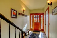 Furnished Patio with Mountain Views - Inviting Spacious Retreat