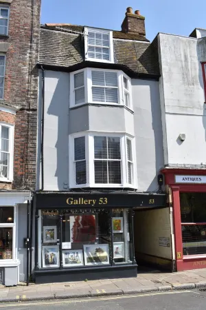 Stunning 18th Century 5 Bed House Old-Town Hastings