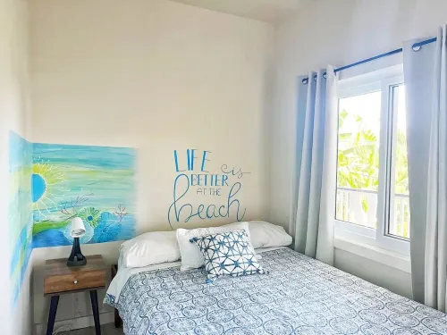 Suite 3: Full Bed + Sofa Bed, Shared Pool & BBQ, Near West Bay Beach