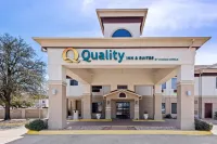 Quality Inn & Suites Granbury Hotels in Granbury