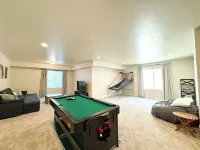 Fabulous 5 Bedrooms - New house with games room in Riverton Hotels in Riverton