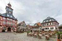 Vacation apartment with a direct view of the historic market in Heppenheim Hotels in Heppenheim