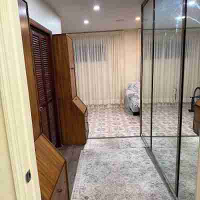 Chic studio with WiFi and AC in vibrant Miami between the 2 hardrocks Others