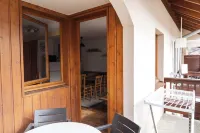 Mountain apartment with summer pool Hotels in Saint Sorlin d'Arves