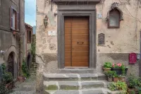 "COUNT FERNANDO" Suite