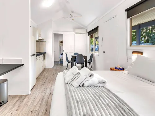 Rockingham Holiday Village - 3-Star