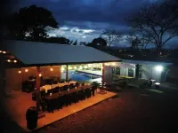 Apartment #1 on the ground floor, nice and clean Hotels in San Isidro de El General