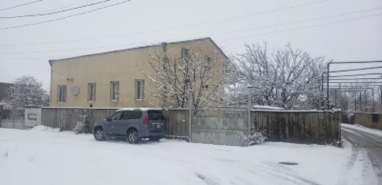 3-bedroom apartment in fabulous Gori with AC, WiFi Hotels in 