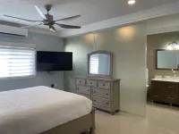 3 Bedroom Ocean Property Villa โรงแรมใน