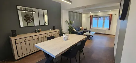 Beautiful house in the Louvre Bollaert district Отели в г. Ланс