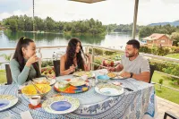 Cabin with jacuzzi, lake view and close to the Guatapé stone. Pet friendly