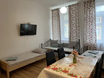 Sunny Apartment im Stadtzentrum am Park Hotels in 