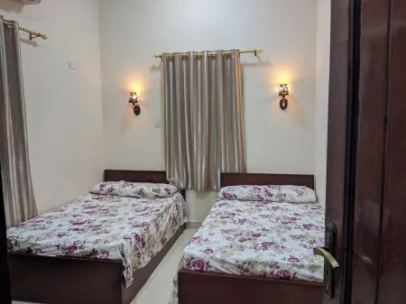 3-bedroom apartment in lovely Abu Simple with WiFi, AC