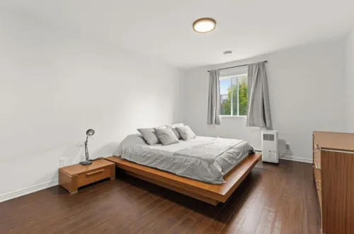 Lovely 2-bedroom Apt. in DIX30 close to DT