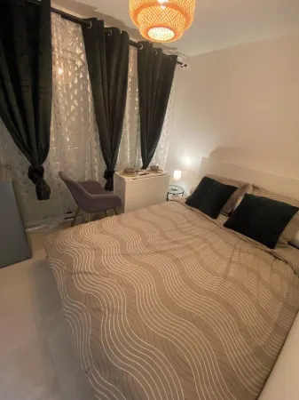 Beautiful, quiet studio near Vichy Отели в г. Сен-Реми-ан-Ролла