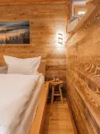 Stylish Apartment for 2 Adults + 2 Kids: Sauna, Whirlpool & Mountain Comfort