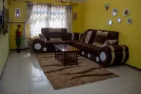 Essy's Homely Furnished Apartment