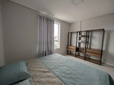 Pé na Areia - 50m Praia - 11 km Beto Carrero Hotels near Praça Meia Praia