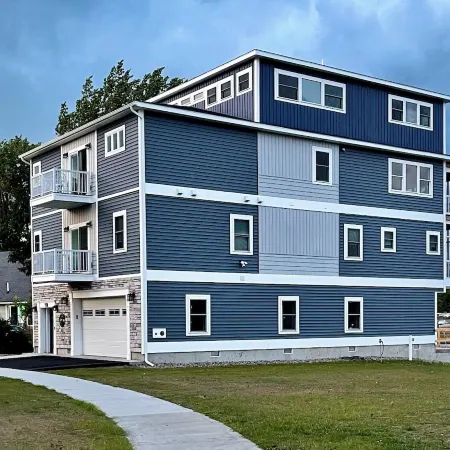 Stunning 3-Story Lakehouse in Sylvan Beach, Sleeps 10, WiFi & Walk to the Beach!