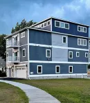Stunning 3-Story Lakehouse in Sylvan Beach, Sleeps 10, WiFi & Walk to the Beach!