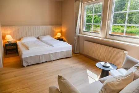 Seehotel Köllnitz Отели в г. Хайдезе