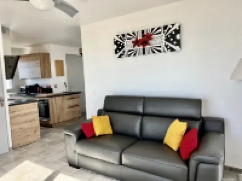 Appartement Front de mer 4 Personnes Dans Residence Sécurisée , Piscine Parking