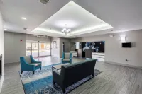 Platinum Inn & Suites Webster